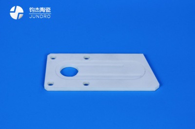 氧化鋁陶瓷的性能及主要應用 氧化鋁陶瓷的性能及主要應用