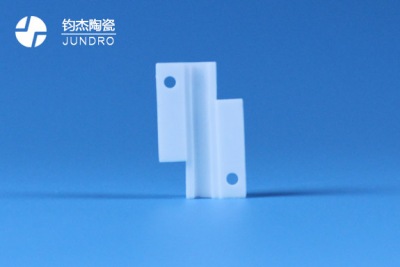 氧化鋁陶瓷與普通陶瓷區別在哪里 氧化鋁陶瓷與普通陶瓷區別在哪里