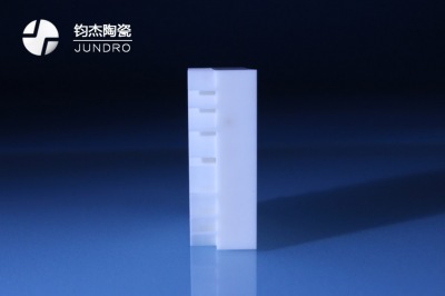 氧化鋁陶瓷加工時需要注意什么問題 氧化鋁陶瓷加工時需要注意什么問題